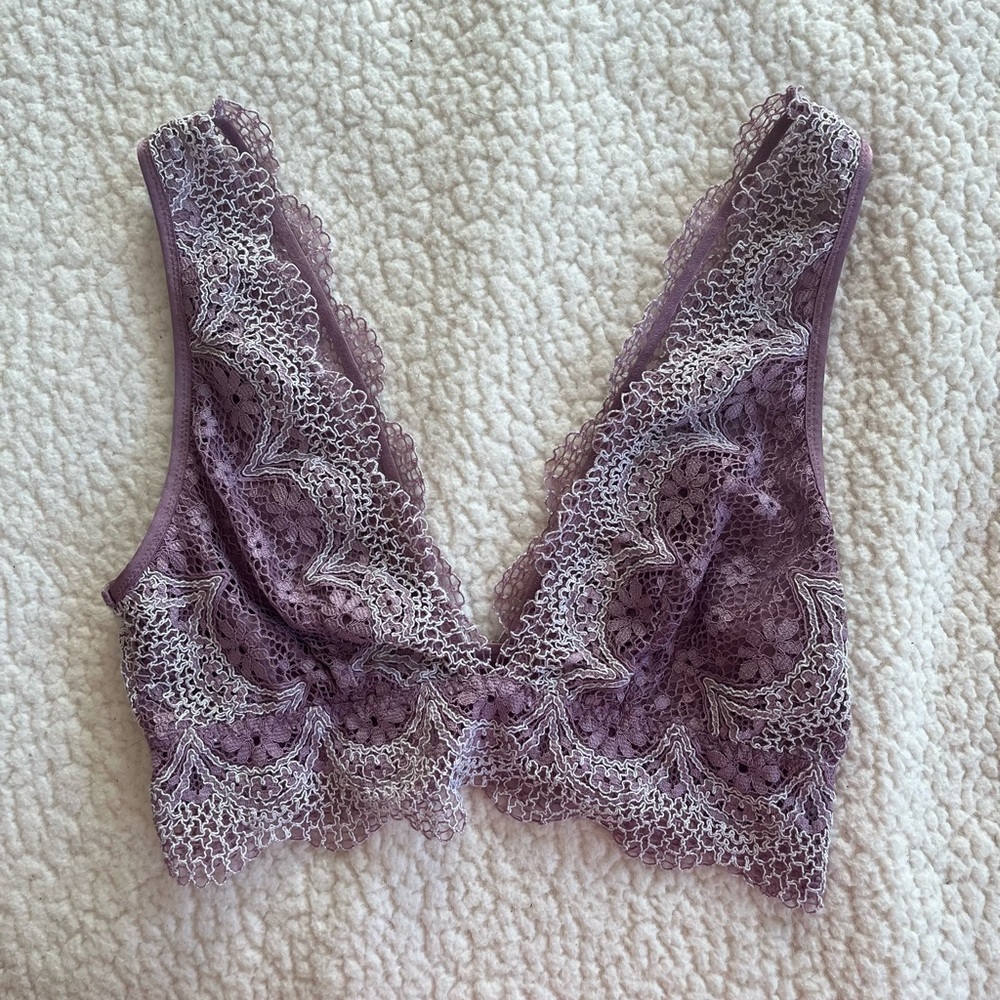 Victoria’s Secret Crochet Lace Purple and White Bralette- Size M